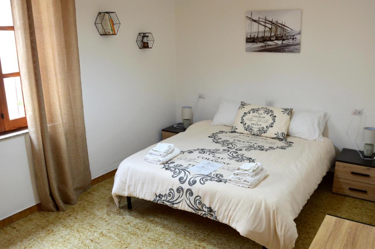 Mille Soli Bed And Breakfast Buggerru Bagian luar foto
